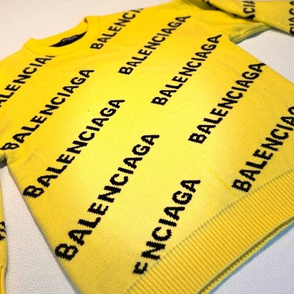 Vibrant Yellow Knit sweater - Picture 2 of 7